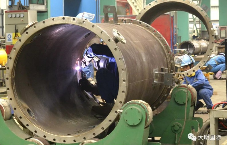yl23455永利集团轻工顺利实现一批化工塔器造作